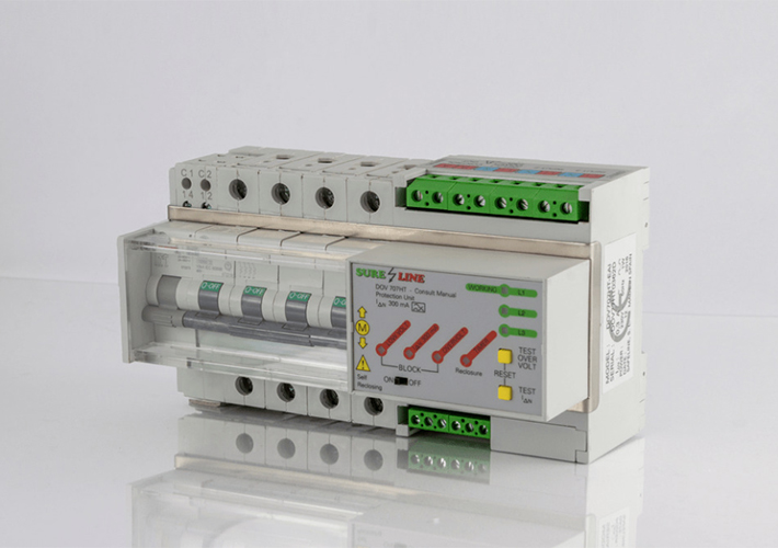 Foto Protectores de sobretensiones e infratensiones permanentes con interruptor rearmable de magnetotérmico y diferencial.